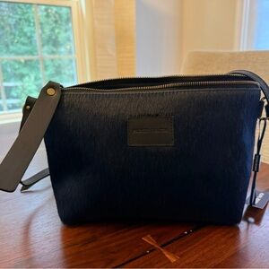 Navy Hair Parker Thatch big buddy. NWT.